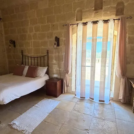 بيت ضيافة Stella & Stone Għarb